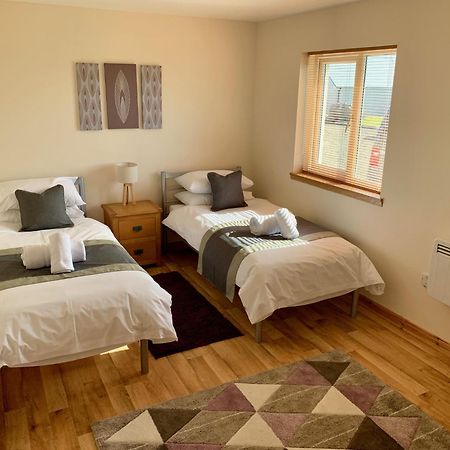 Eastbrae Cottages & Lodges สตรัมนิส ภายนอก รูปภาพ